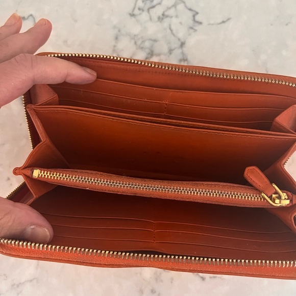 Prada Vitello Move Wallet in Papaya with gold wrap around zipper and gold logo - Picture 3 of 5